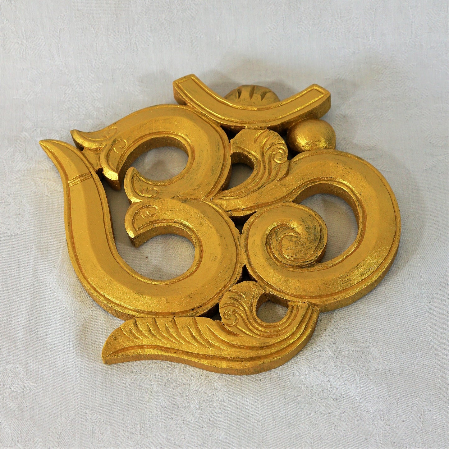 OM aus Holz