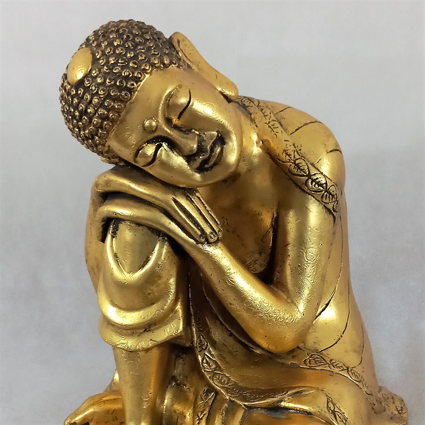 Goldener Buddha aus Holz